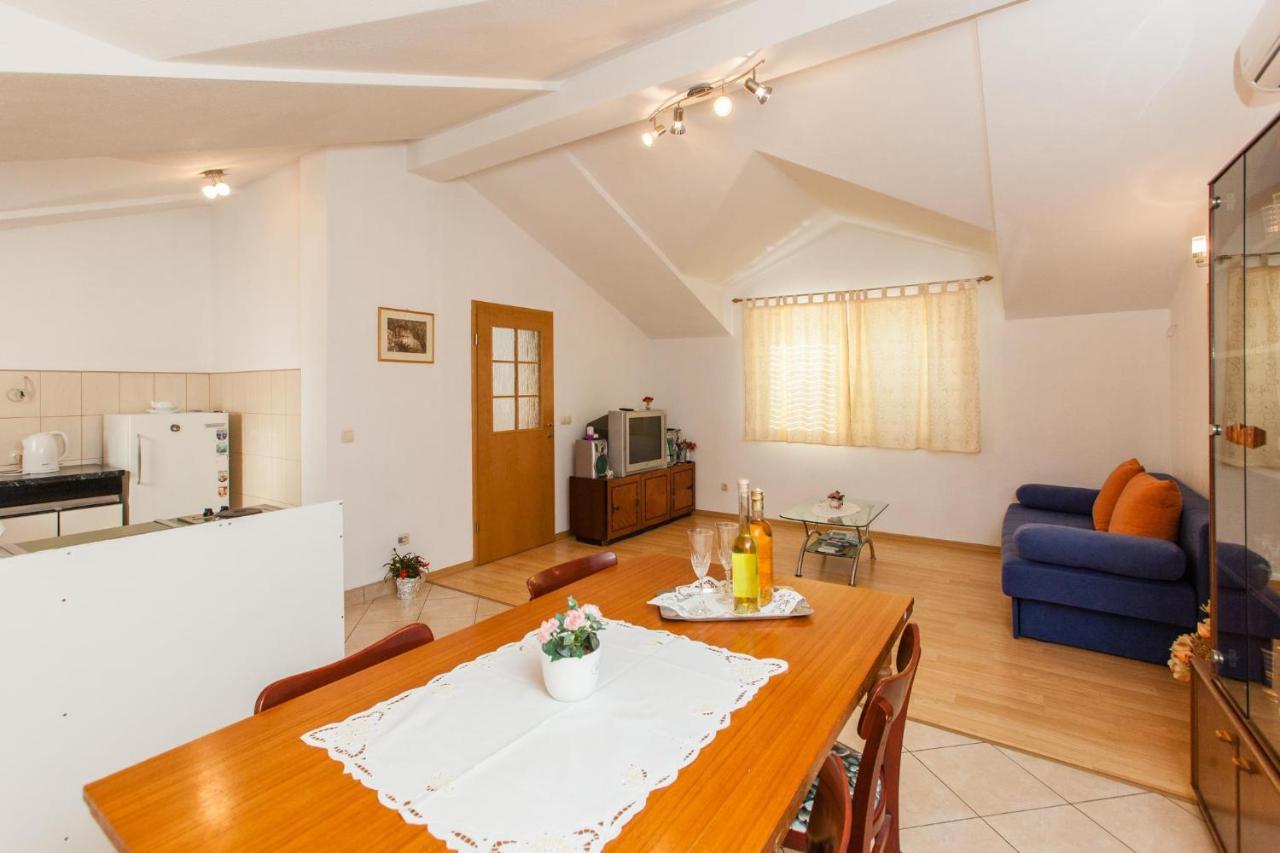 Holiday Home Beata Trogir Bagian luar foto